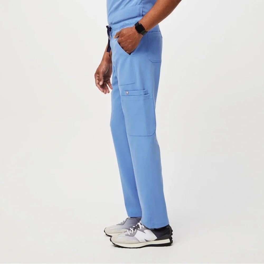 FIGS: Cairo Cargo short scrub pants